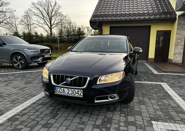 Volvo V70 cena 22800 przebieg: 338000, rok produkcji 2009 z Kisielice małe 211